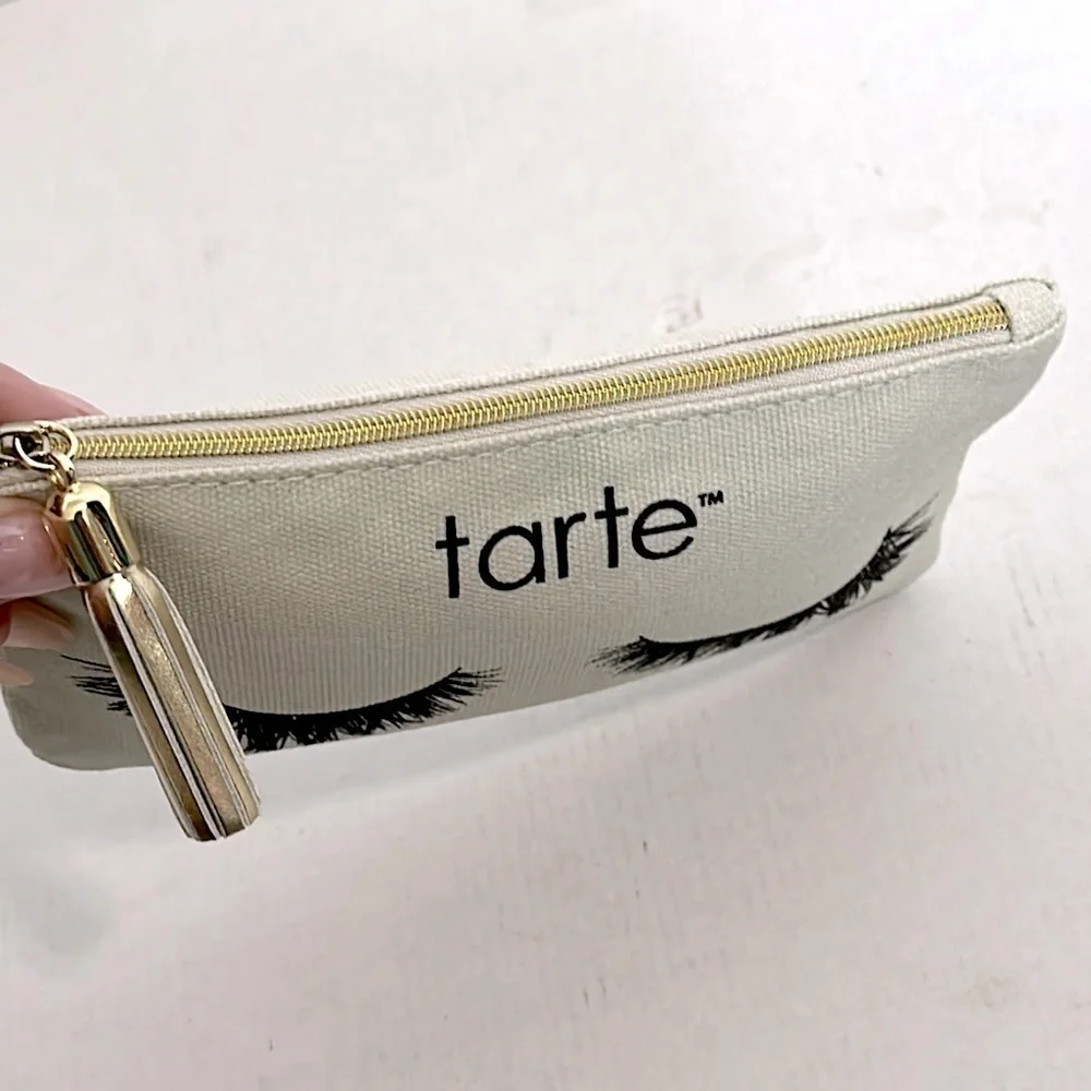 Tarte Eyelash pouch with double ended shader & blending eyeshadow brush NWT